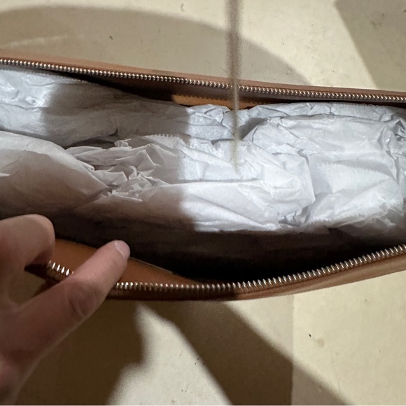 MAM RAFFIA ROUND LARGE BAG NWT - Picture 8 of 8